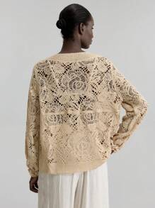 Ontre Cárdigan de punto holgado con escote en V y diseño calado floral para mujeres, otoño 2025, minimalista y de moda, elegante y romántico, adecuado para vacaciones urbanas, vacaciones en la isla, chaqueta de punto ligera de verano, estilo bohemio, cárdigan de punto rosa para el Día del Maestro
