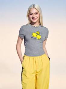 SmileyWorld® | SHEIN 女款卡通笑脸图案圆领短袖T恤 - 灰色 - 查看 4