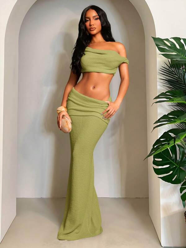 SHEIN SXY 2 Stücke Sommer Lässig & Elegant Urlaubs-Outfit in einfarbigem Beige Netz-Häkelstil: Asymmetrisches trägerloses Crop Top und Fishtail Rock mit gefalteter Taille, geeignet für den Urlaub