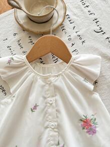 SHEIN LMoss Kids Newborn Baby Girls Summer Cute Versatile Floral Embroidery Design Short Sleeve Top And Green Shorts Set