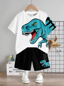 SHEIN Leap Crew 2 件套年轻男孩休闲简约圆领短袖上衣和短裤套装，适合夏季