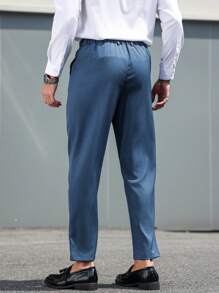 Manfinity Mode 大码男士纯色直筒休闲西装裤，带口袋，非常适合情侣，也是送给男朋友或丈夫的绝佳礼物。