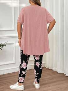 SHEIN CURVE+ 大尺碼女款夏季波希米亞風粉色花卉兩件套，圓領短袖不對稱下擺T恤與休閒長褲，海灘度假穿搭 - 藕粉色 - 查看 2