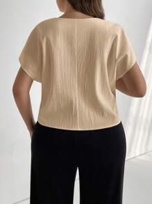 Firerie 大码优雅纯色V领不对称下摆露肩上衣，适合夏季/情人节/演唱会/演出服/约会/毕业晚宴/舞蹈/婚礼季/性感/优雅/通勤/返校季/度假/海滩/浪漫优雅/职场女神/性感女神/生日派对等场合 - 卡其色 - 查看 3