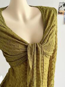 Soleia Áo cánh tay dài bằng vải kết cấu, cổ chữ V, thắt eo, tay loe, mặc ngày lễ thường ngày - màu xanh lá - Xem 4