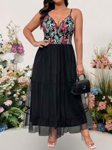 Bellastra Plus Size Black Summer Boho Lace Floral Embroidery Sleeveless V-Neck Contrast Mesh Long Dress, Elegant Commuter Vacation Style Party Dress - Black - View 5