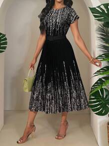 SHEIN Unity 短袖圆领百褶印花休闲连衣裙长款女装 - 黑色 - 查看 3