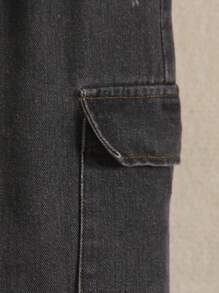 Set de 2 piezas: Top de manga corta con cuello redondo y decoración con letra elástica y patrón, emparejado con jeans elásticos lavados a la cintura para chico joven. La cómoda y de moda camiseta de cuello redondo y los duraderos jeans de cintura elástica lavados son adecuados para el verano. El diseño sencillo y de moda resalta el encanto personalizado de los niños de 4 a 7 años para el uso diario casual.