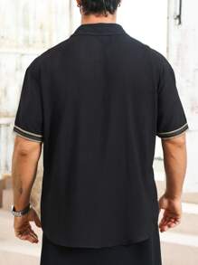 Manfinity RSRT Men's Minimalist Webbed Button Short Sleeve Shirt, Summer - Black - View 3