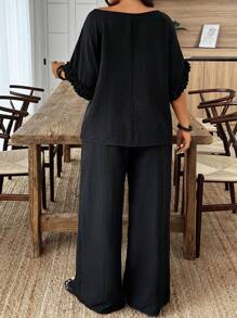 EMERY ROSE Plus Size Women's Solid Color Round Neck Batwing Sleeve Shirt And Wide Leg Pants Casual 2 Pieces Set