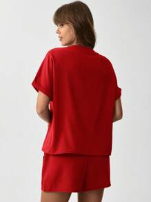 SHEIN LUNE 2 件套女士套装 - 纹理 V 领背心和抽绳腰短裤 - 紅色 - 查看 3