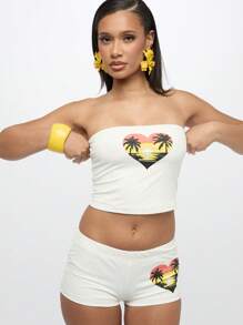 SUMWON WOMEN Tropical Paradise Two Piece Co-Ord Set Heart Print Bandeau Top And Shorts Summer Beach Festival Island Vacation Party Outfit - White - View 8