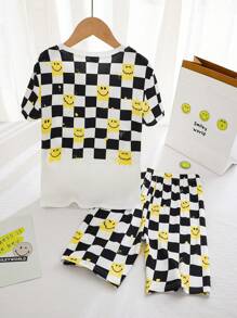 SmileyWorld® | SHEIN Tween Boy Cool Smiling Face Black & White Plaid Short Sleeve T-Shirt & Shorts Pajamas Set
