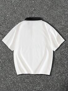 Manfinity Campus Court Camisa polo informal y para ir a trabajar de manga corta con rayas y estampado de letras para hombres - Blanco y Negro - Ver 2
