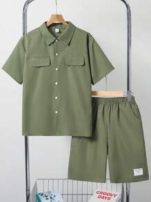 SHEIN 2pcs/Set Teenage Boys' Fashion Simple Green Short Sleeve Shirt And Pockets Shorts Summer Outfit