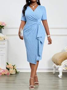 SHEIN Lady Mùa xuân và mùa hè thanh lịch màu xanh thanh lịch cổ điển công việc tiệc cưới ngày lễ tình nhân tiệc năm mới đan Depp cổ chữ V đính đá xếp nếp mới về váy ôm cỡ lớn váy dạ hội trang trọng váy cỡ lớn - Màu xanh lam - Xem 5