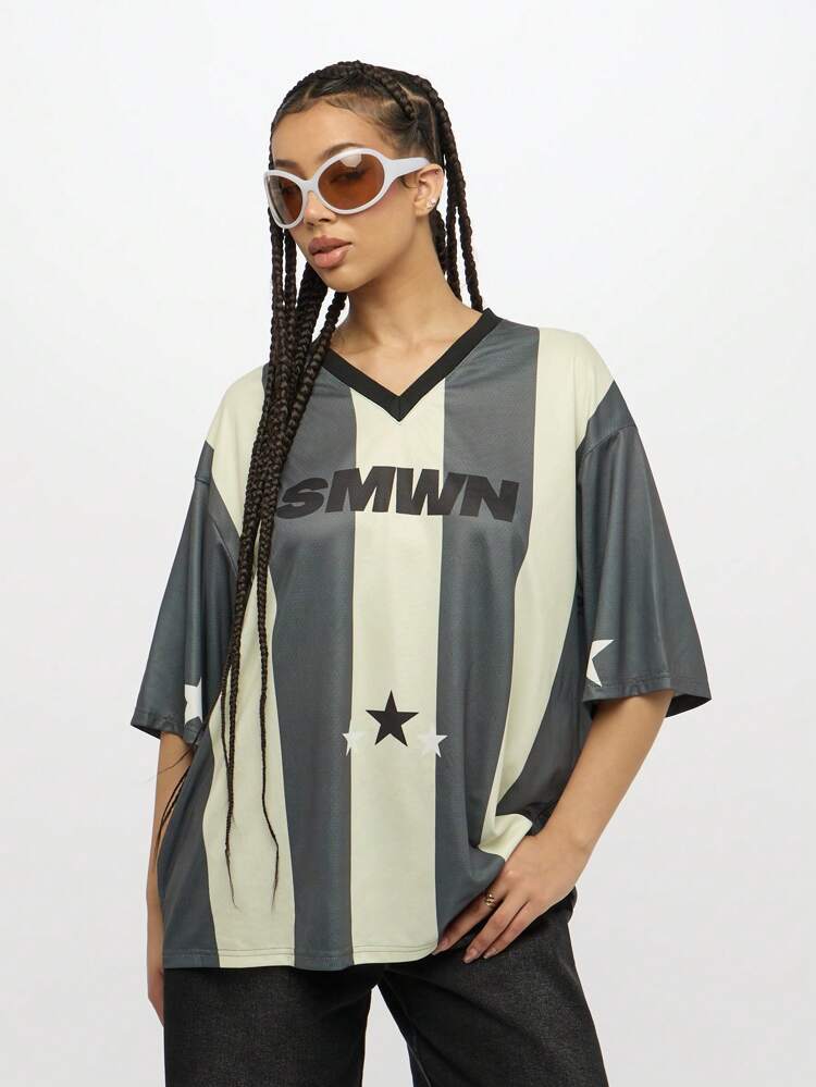 SUMWON WOMEN Oversized Retro V Neck Loose Fit Top With Stars Graphic