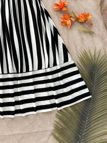 Soleia 度假女士绿白条纹花卉印花露背蝴蝶结腰部 A 字形吊带长裙，热带乡村风格 - 黑與白 - 查看 3