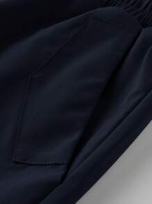 Manfinity Hypemode Men's Solid Color Pocket Summer Drawstring Waist Cargo Shorts - Navy Blue - View 5