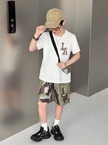 SHEIN 2pcs/Set Tween Boys Loose White Short Sleeve T-Shirt With Letter Print And Relaxed Camouflage Print Cargo Pants With Pouch Bag