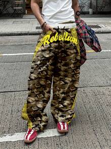 Manfinity EMRG Men's Casual Camouflage Print Striped Drawstring Waist Jogger Pants Street Style Essential: Layered Look Hoodies With Camo And Sporty Stripes Fashion Meets Function: Unique Cut Hoodies With Sporty And Camouflage Elements Camo Men Pants - Multicolor - View 1