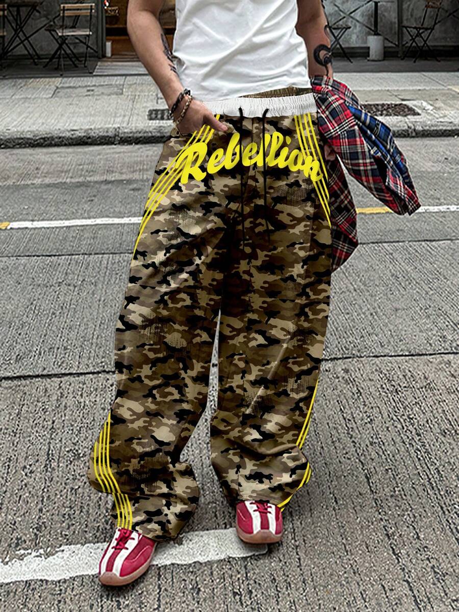 Manfinity EMRG Men's Casual Camouflage Print Striped Drawstring Waist Jogger Pants Street Style Essential: Layered Look Hoodies With Camo And Sporty Stripes Fashion Meets Function: Unique Cut Hoodies With Sporty And Camouflage Elements Camo Men Pants - Multicolor - View 1