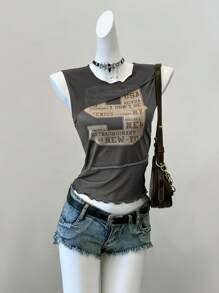 SHEIN EZwear 女士西部风网眼拼接印花针织吊带背心，夏季印花背心时尚女装，复古风背心，无袖印花T恤，无袖印花上衣，灰色上衣，个性女装，女士上衣，印花背心，女士印花背心，灰色叠层背心，个性女装，灰色印花背心 - 灰色 - 查看 3