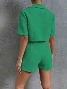 SHEIN Unity Set de 2 piezas: Chaqueta corta de manga corta y pantalones cortos de unicolor para mujer - Verde - Ver 2
