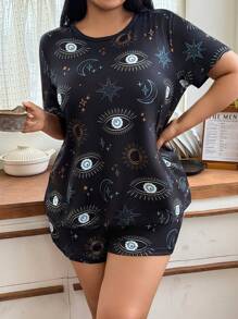 Conjunto de pijama de manga corta con cuello redondo y pantalón corto con estampado divertido, talla grande