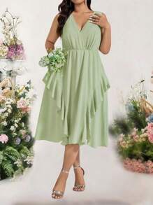 Bellastra Plus Size Women Green Ruffled Hem Split Hem Dress - Green - View 1