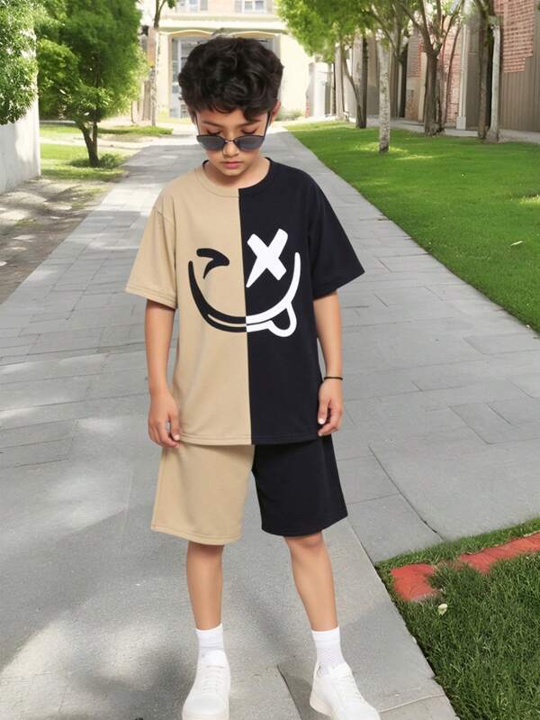 SHEIN 2 件套青少年男孩休闲印花撞色圆领短袖 T 恤和短裤套装，适合通勤、上学、日常休闲装、运动、春夏