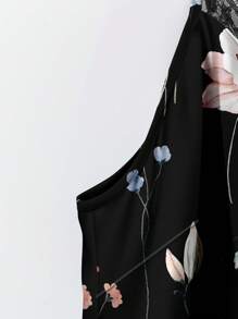 SHEIN VCAY Plus Size V-Neck Lace Patchwork Ditsy Floral Spaghetti Strap Camisole, Elegant For Vacation, Date Night, Party