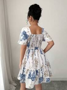 Elenzga Women's Elegant And Chic Commuter Casual Vacation Romantic Gentle Lady Ruffled Short Sleeve Square Neck Waist Fitted A-Line Hem Floral Print Mini Dress (Random Print) - White - View 2