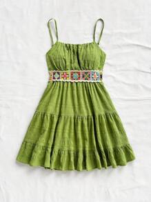 Soleia 夏季度假女士纯色休闲杏色70年代服装复古夏季钩针拼布褶皱荷叶边收腰A字连衣裙 - 青檸色 - 查看 3