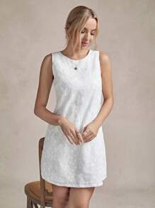 SHEIN LUNE 女式白色休閒圓領刺繡連衣裙 - 白色 - 查看 5