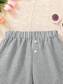 SHEIN Tween 女童梭织条纹印花纽扣装饰宽松休闲短裤，运动休闲