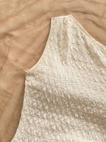 Soleia 女士度假夏季针织泡泡纹理细肩带衬衫，修身百搭上衣，适合派对、约会、城市街头、海滩度假 - 米色 - 查看 3