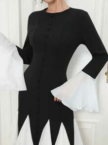 Modelyn Women's Contrast Color Bell Sleeve Mid-Length Dress - Black and White - View 4