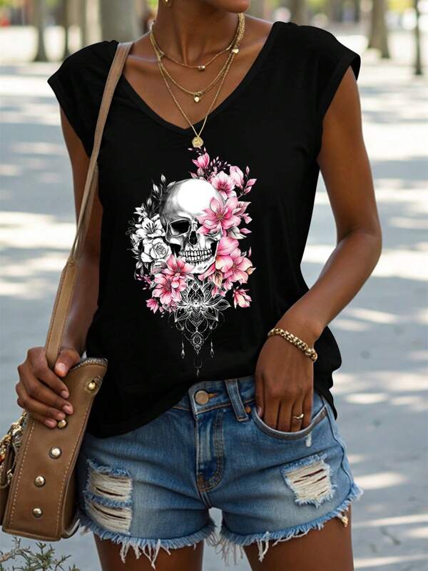 EMERY ROSE Plus Size Women's Slim Fit Casual Pink Flower Skull Graphic V-Neck Tank Top, Suitable For Summer
