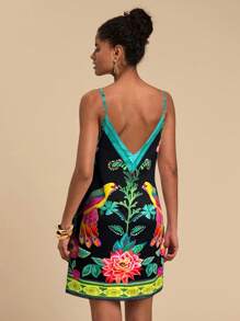 Travachic Váy yếm in dệt mini cho nữ, trang phục mùa hè cho nữ, trang phục nghỉ mát cho nữ, váy lãng mạn, trang phục bãi biển cho nữ, trang phục mùa xuân cho nữ, váy suông, trang phục hòa nhạc cho nữ, váy lễ Phục sinh cho nữ, phong cách Boho, trang phục lễ hội Rave, trang phục lễ hội cho nữ, váy nghỉ xuân, trang phục nghỉ mát cho bãi biển - màu đen - Xem 2