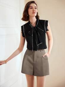 MOTF PREMIUM PANTALONES CORTOS CON PINZA PRENSADA Y CINTURÓN