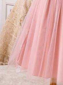 SHEIN Conjunto de 2 piezas para adolescentes con blusa blanca elegante con volantes y falda A-line de malla - Rosa - Ver 6