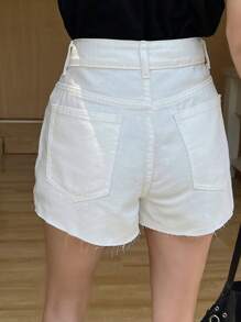 DAZY 女士纯色毛边牛仔短裤，带口袋 - 白色 - 查看 4