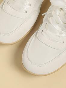 CUCCOO EASI 女士舒适百搭休闲运动鞋，适合日常穿着