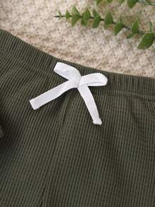 女宝宝春夏季居家简约休闲运动装信封领绿白撞色棕色撞色口袋连体裤套装带帽子