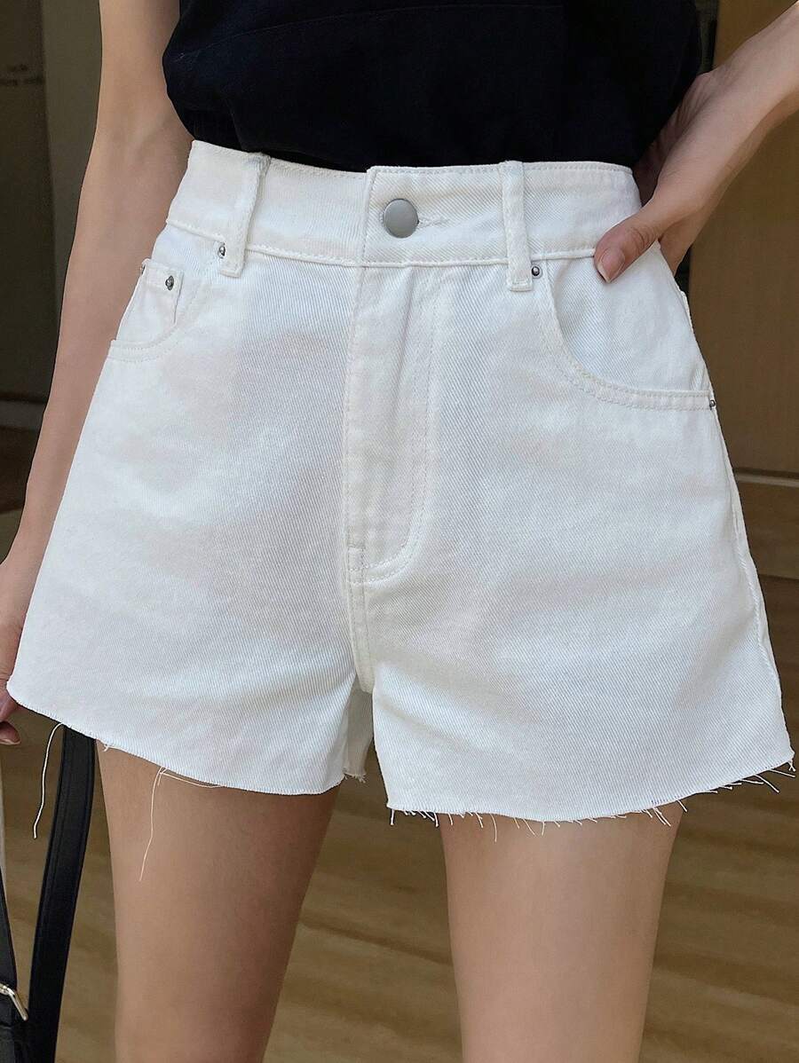 DAZY 女士纯色毛边牛仔短裤，带口袋 - 白色 - 查看 1