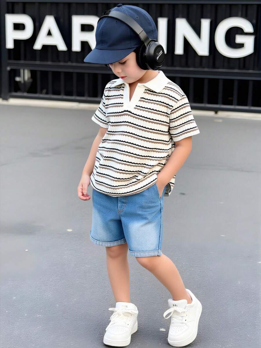 SHEIN Set de 2 piezas para niños niños estilo coreano casual con camisa polo de manga corta a rayas y pantalones cortos de mezclilla, adecuado para ir y venir, escuela, uso diario casual, vacaciones, deportes, primavera, verano, otoño e invierno - Multicolor - Ver 1