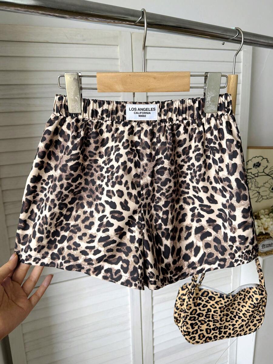SHEIN Pantalones cortos casuales sueltos con estampado de leopardo para niñas preadolescentes, versátiles y de moda para uso diario - Café integral - Ver 1
