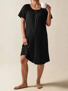 SHEIN Maternity Round Neck Raglan Sleeve Single-Breasted Nursing Dress - Black - View 1