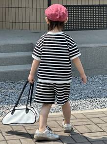 DAZY 2pcs/Set Boy (Small) Stripe Print Crew Neck Knitted T-Shirt And Knitted Stripe Shorts Outfit, Summer - Black and White - View 7